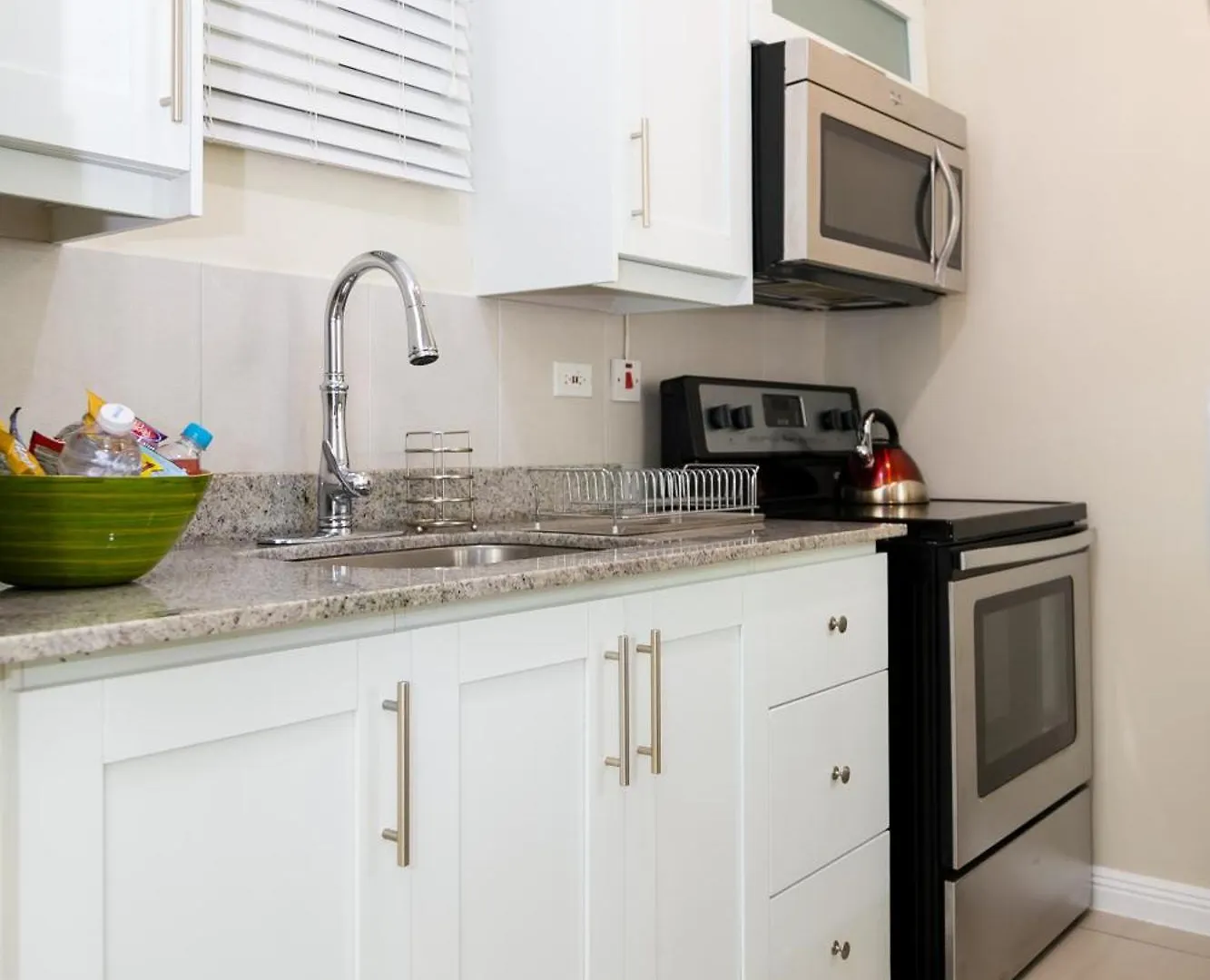 Smart Haven Studios In Kingston